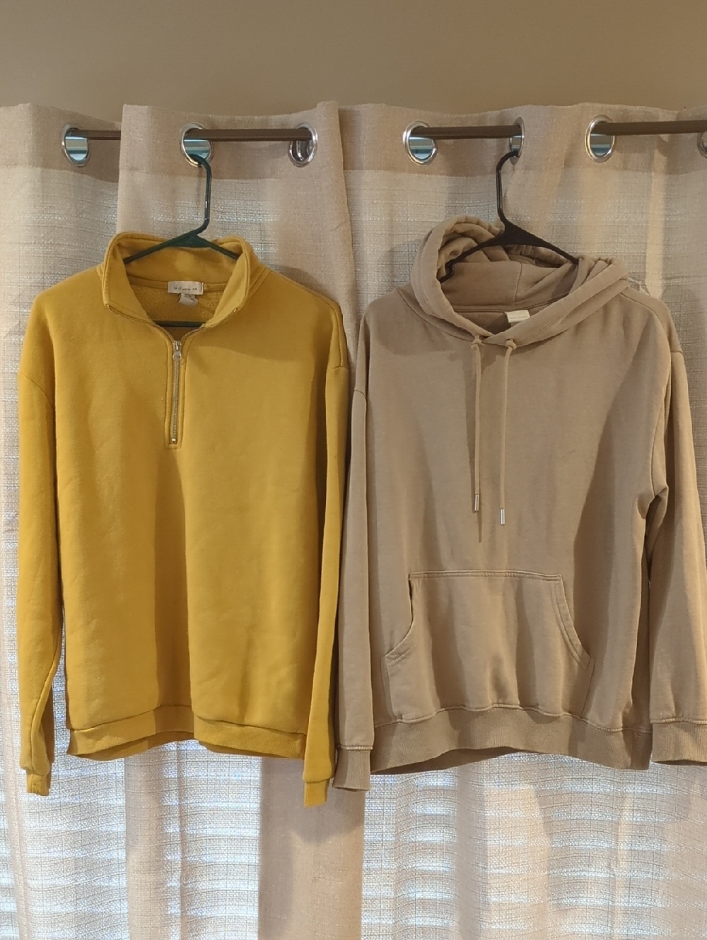 Cute Comfy Sweatshirt+Hoodie Bundle